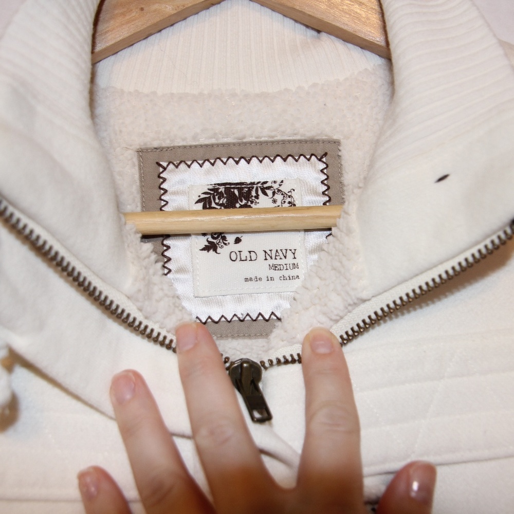 Old Navy Winter White Soft and Fuzzy Vest - Picture 3 of 6